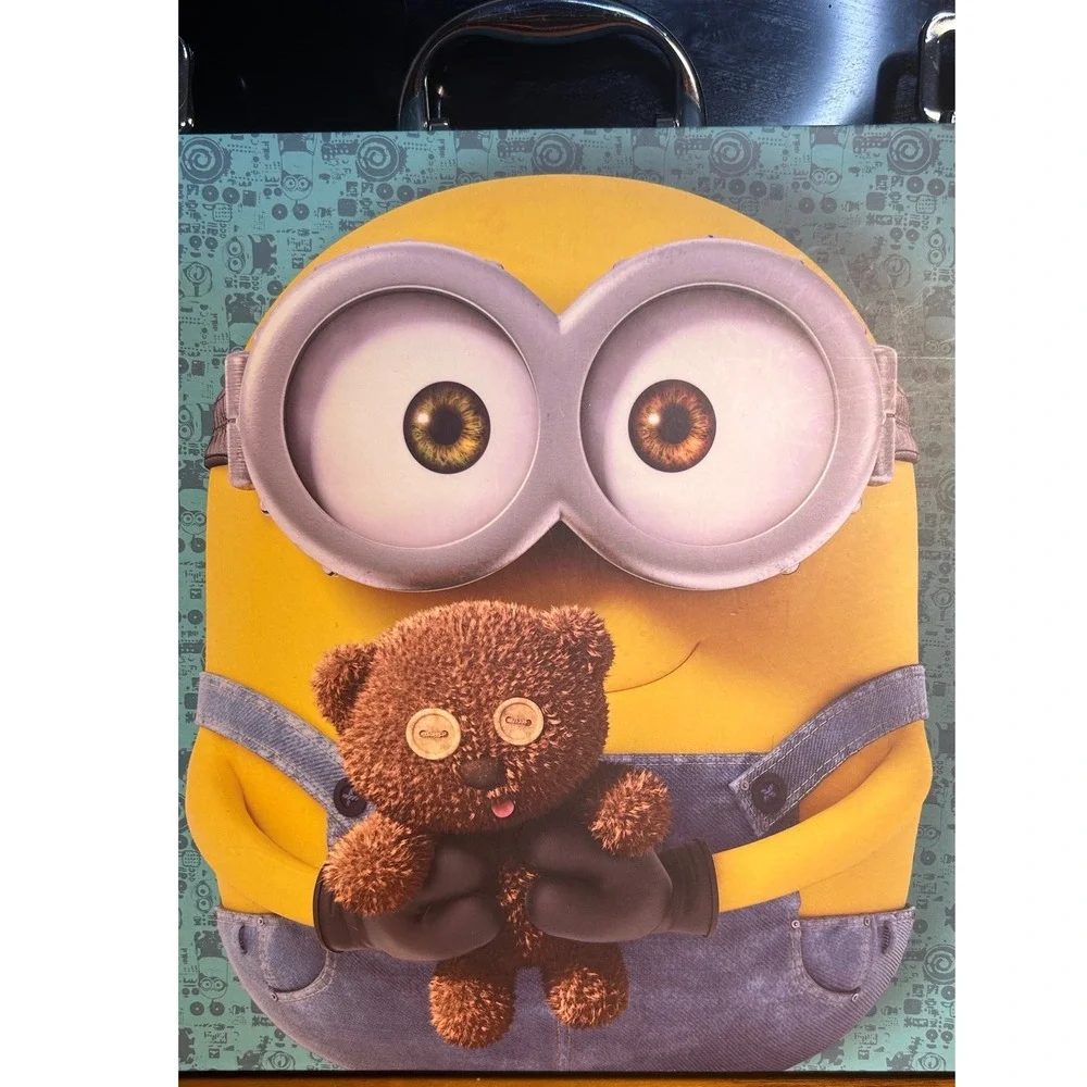 Crayola Minions 2015  markers color pencils 140pc Set art set retired color case